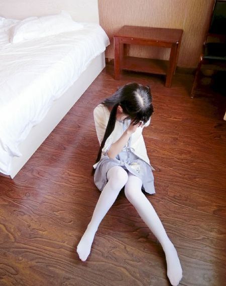 被乡村粗汉h玩松了尿进去_在线视频网