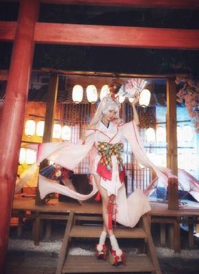 美女三级在线_1080电影完整版在线观看